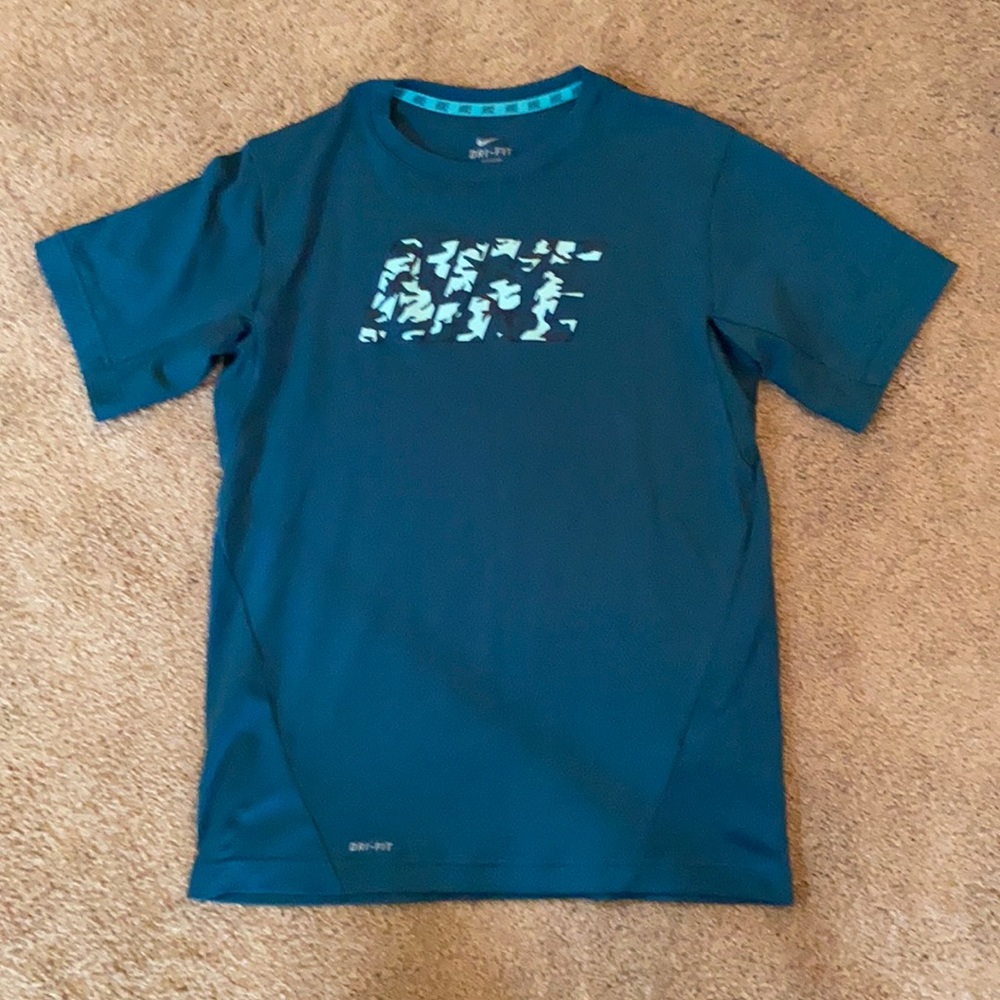 Nike DRI-FIT Athletic Tee - Boys Size XL